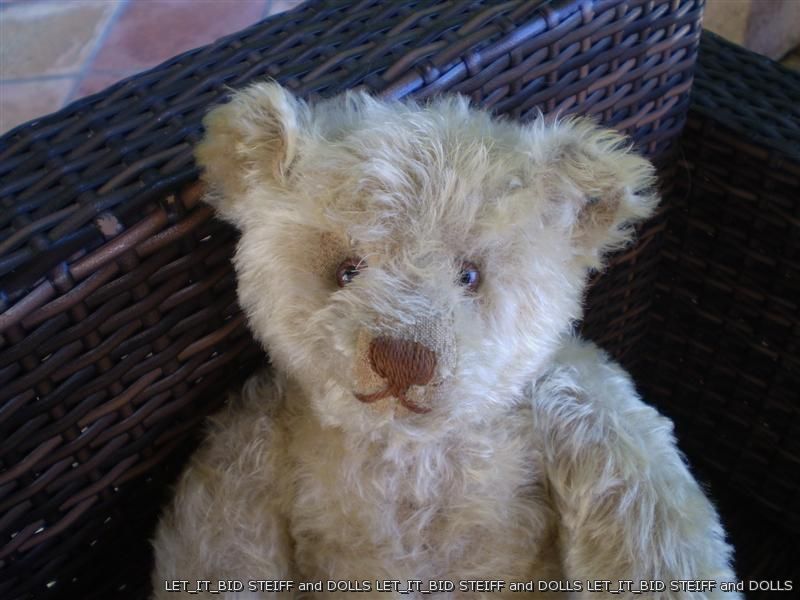 VERY BEAUTIFUL TEDDY BEAR . ANTIQUE STEIFF 1925s.YELLOW.16 3/4 inches 